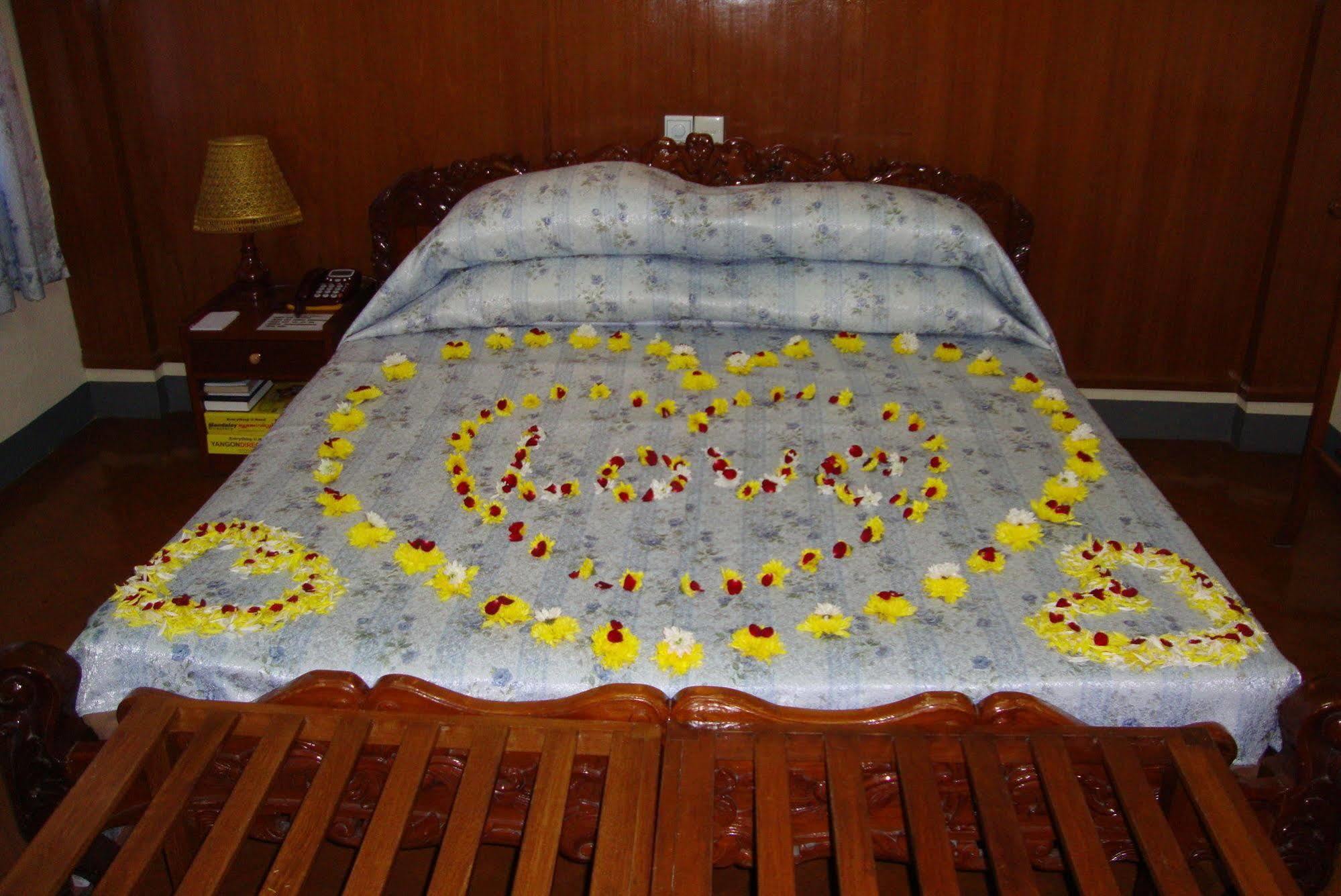 Nadi Myanmar Hotel 만달레이 외부 사진