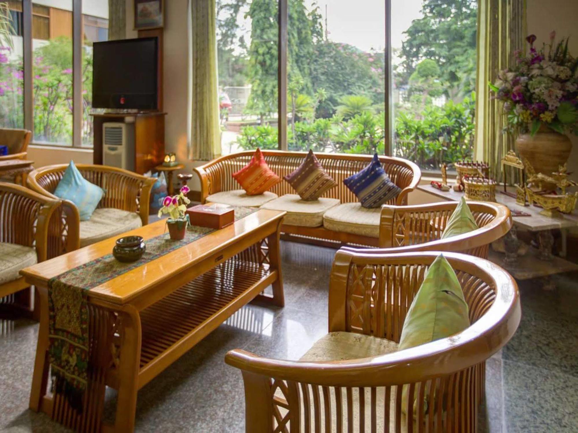 Nadi Myanmar Hotel 만달레이 외부 사진
