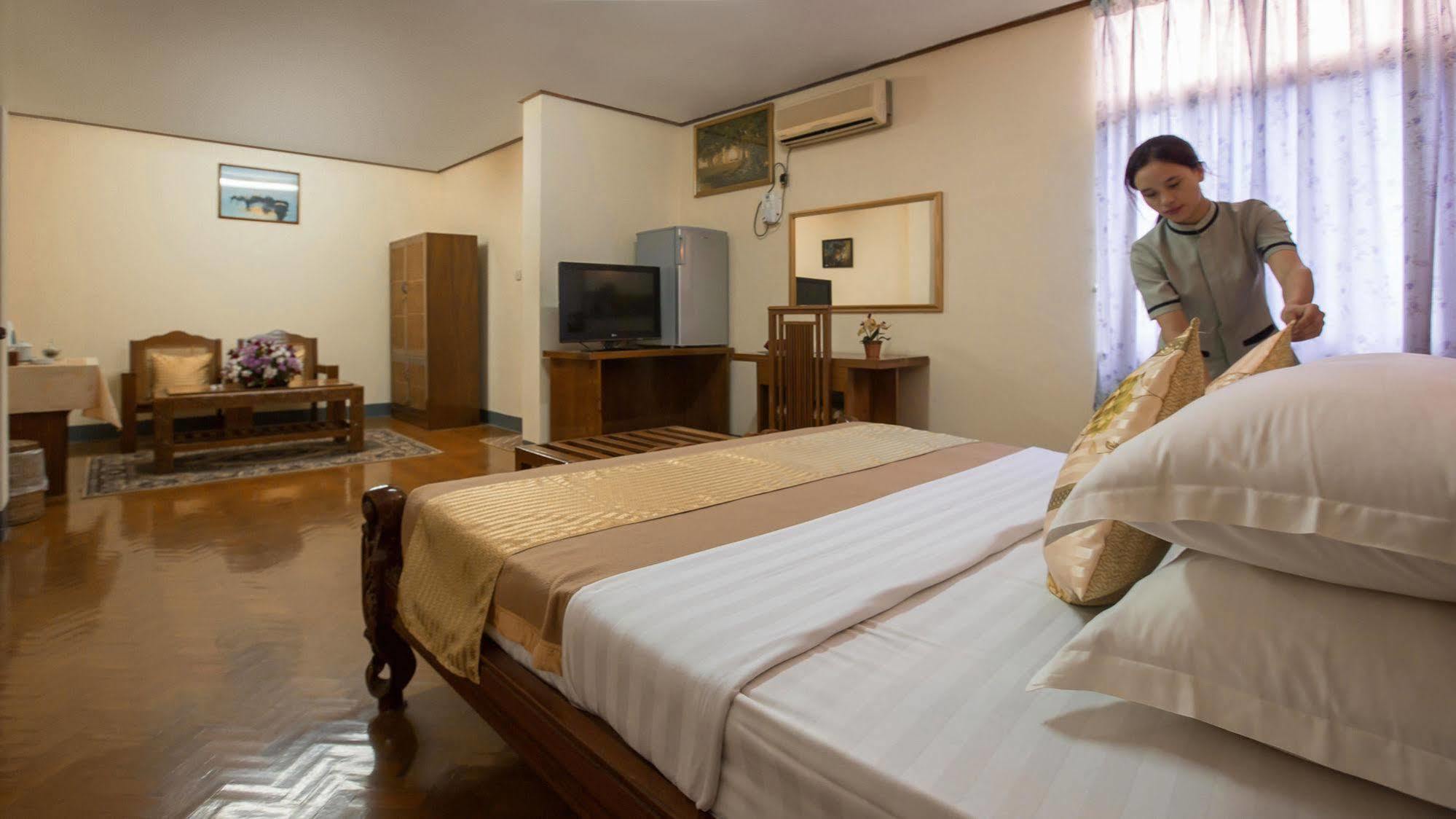 Nadi Myanmar Hotel 만달레이 외부 사진
