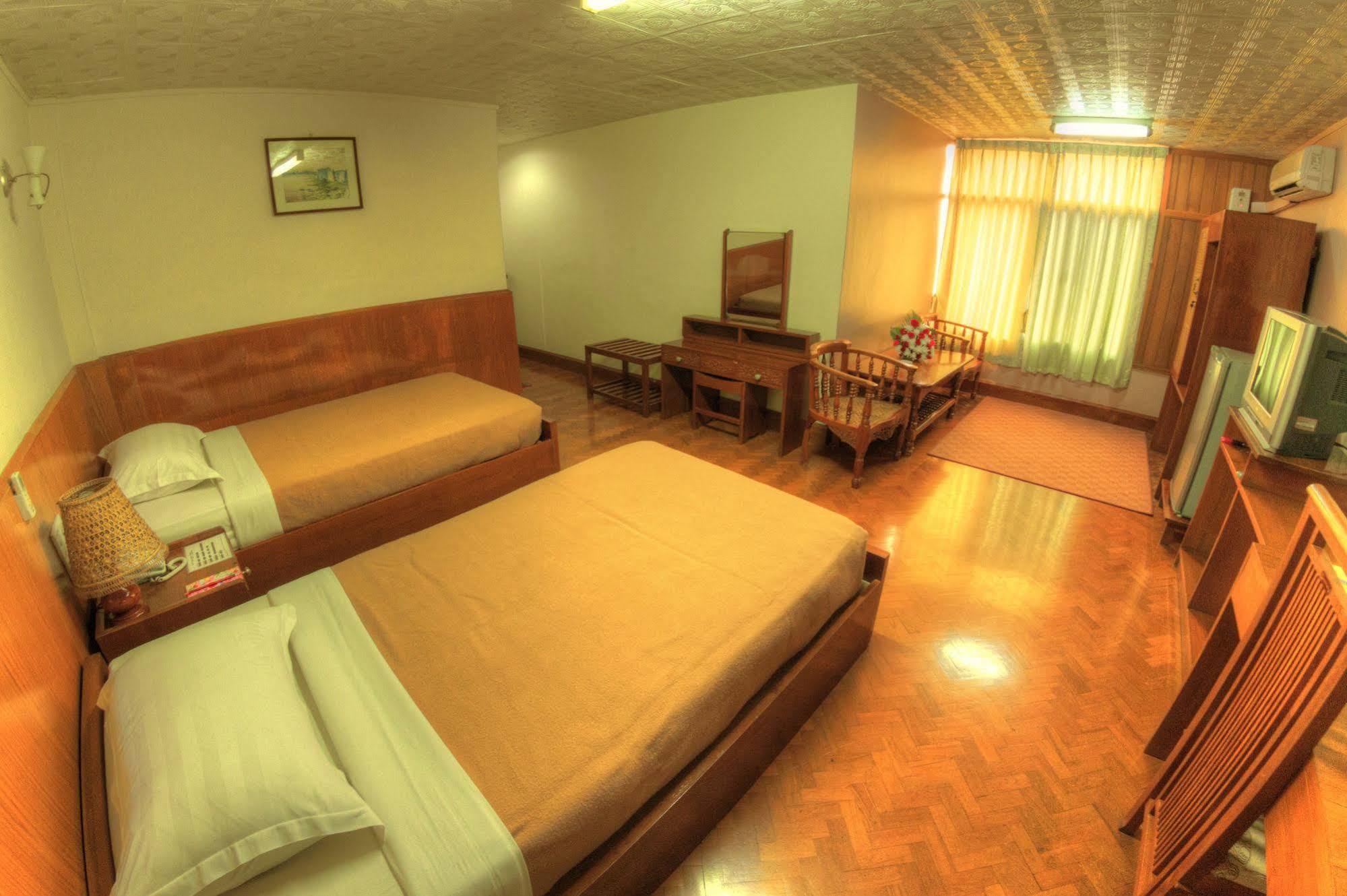 Nadi Myanmar Hotel 만달레이 외부 사진