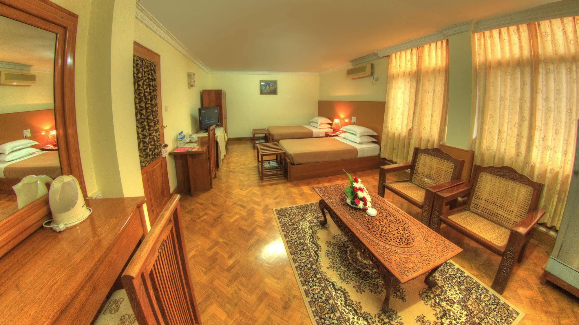 Nadi Myanmar Hotel 만달레이 외부 사진